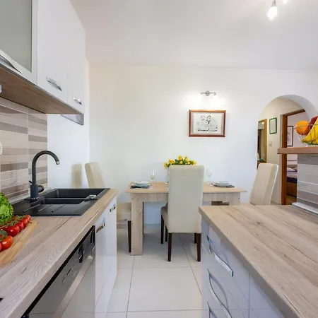 Apartment Ivona